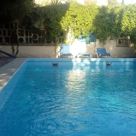 Le Paradis De Valerie Frühstückspension 3*