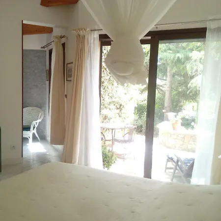 Le Paradis De Valerie Oda ve Kahvaltı Sète
